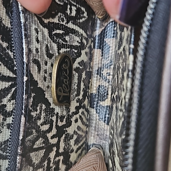 Saks Roots 2 in 1 Crossbody and Wallet with Rope Strap Bag - Picture 9 of 9